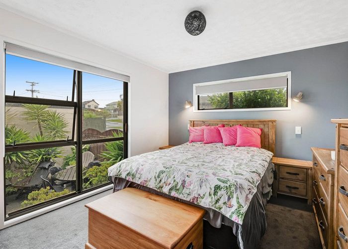  at 23 Bay Street, Red Beach, Red Beach
