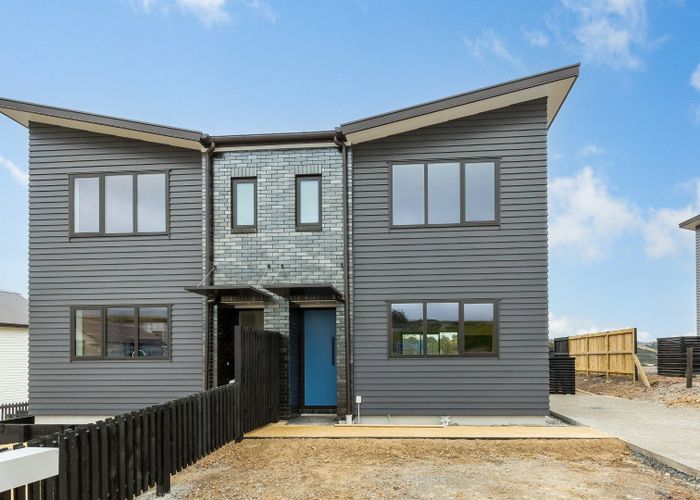  at 54 Oakum Road, Whitby, Porirua