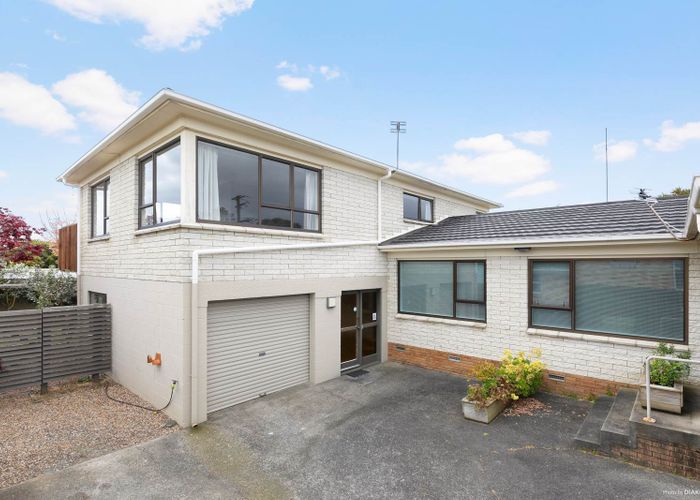  at 2/37 Fir Street, Waterview, Auckland
