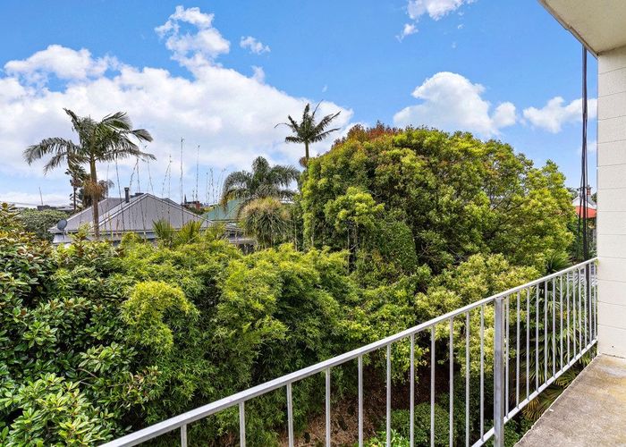  at 42/18 Edenvale Crescent, Mount Eden, Auckland City, Auckland