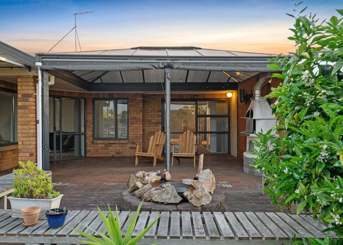  at 6B Sheriff Place, Randwick Park, Manukau City, Auckland