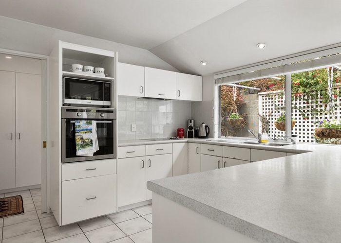  at 1/17 Petworth Place, Westmorland, Christchurch City, Canterbury
