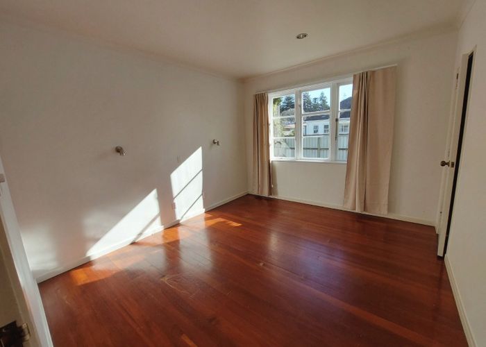 at 32 Charlemont Street, Whitiora, Hamilton