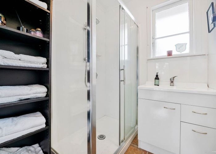  at 2A Burlington Place, Manurewa, Manukau City, Auckland