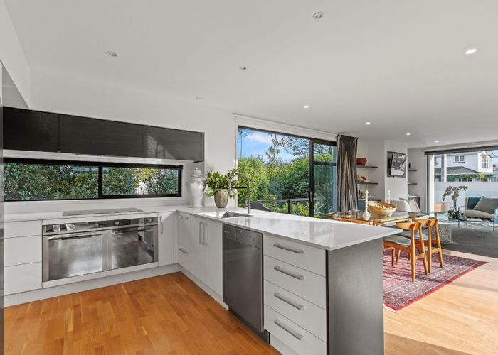  at 62 Straven Road, Fendalton, Christchurch City, Canterbury