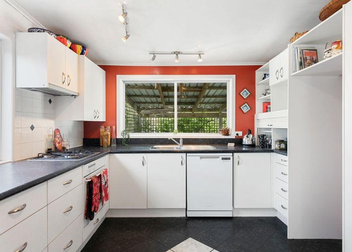  at 98 Awapuni Road, Awapuni, Gisborne