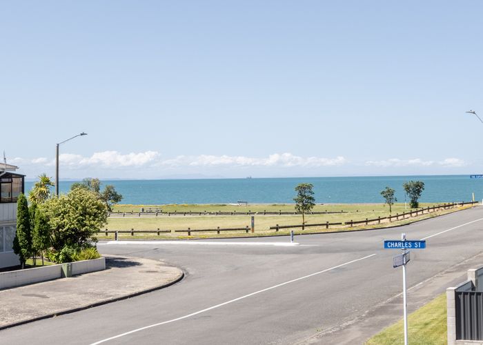  at 190C Charles Street, Westshore, Napier