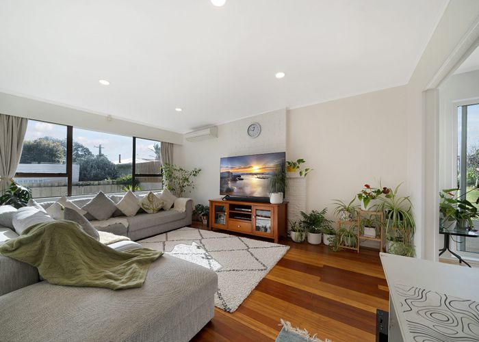  at 4 Falkirk Street, Blockhouse Bay, Auckland City, Auckland