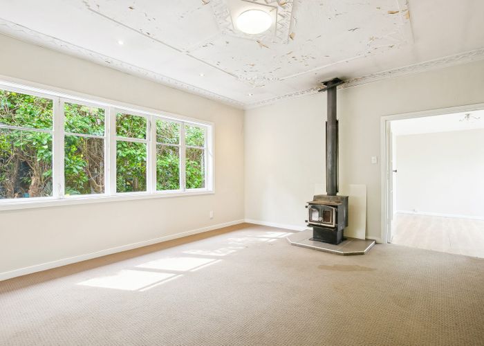  at 10 Ribble Street, Island Bay, Wellington