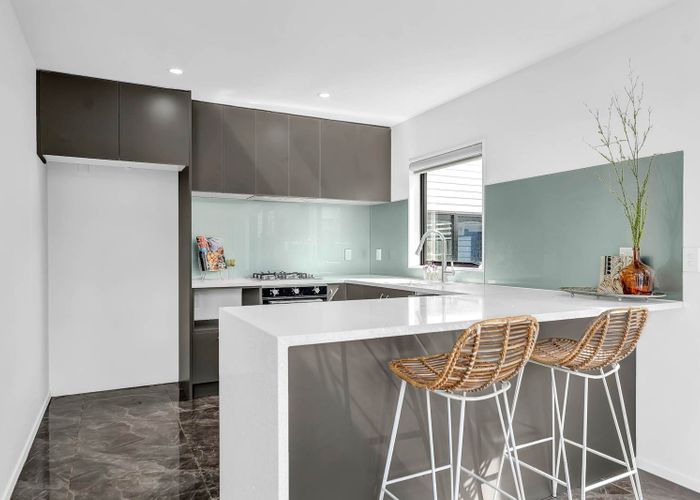  at 52A Tawa Crescent, Manurewa, Manukau City, Auckland