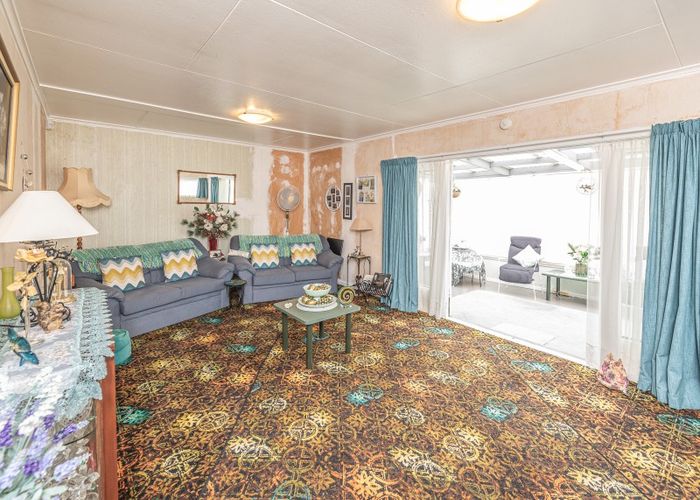  at 60 Manuka Street, Castlecliff, Whanganui