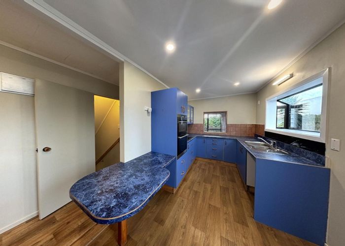  at 5 Goldsborough Avenue, Raumati Beach, Kapiti Coast, Wellington