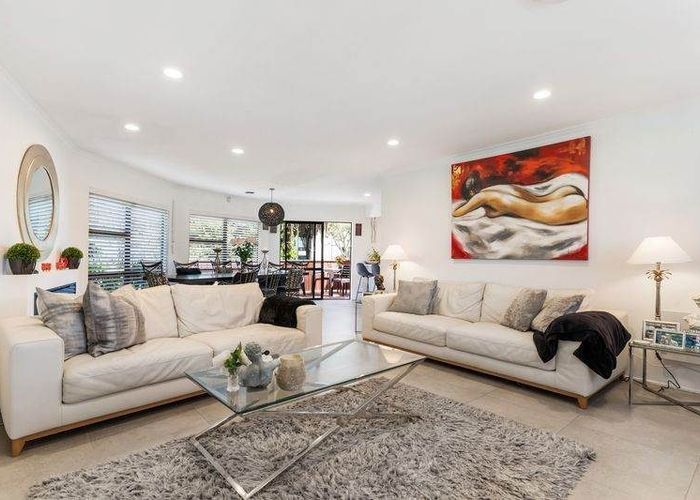  at 14 Hastings Road, Mairangi Bay, North Shore City, Auckland