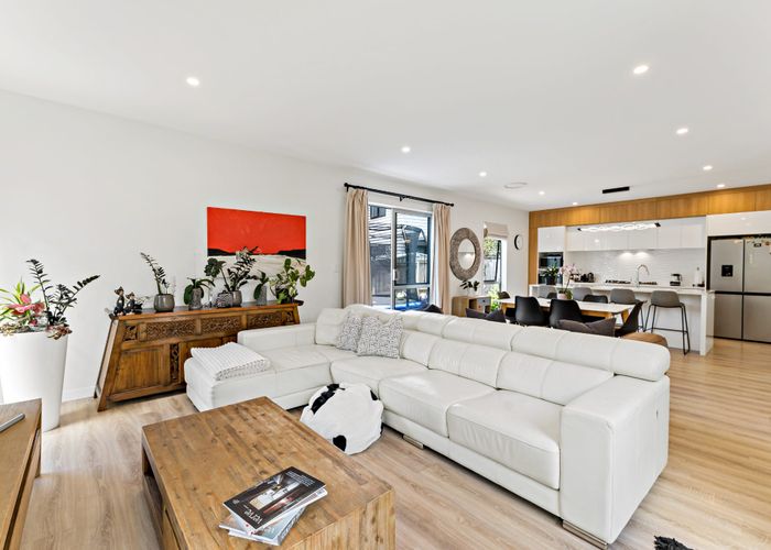  at 10 Roa Avenue, Hobsonville, Waitakere City, Auckland