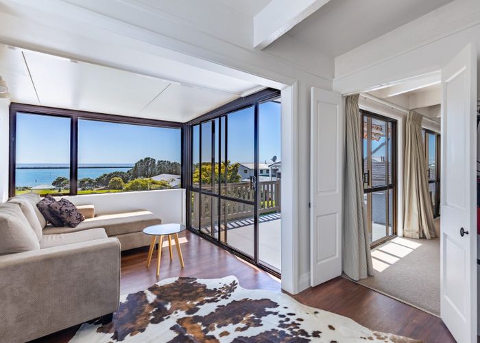  at 84 Whiteley Street, Moturoa, New Plymouth