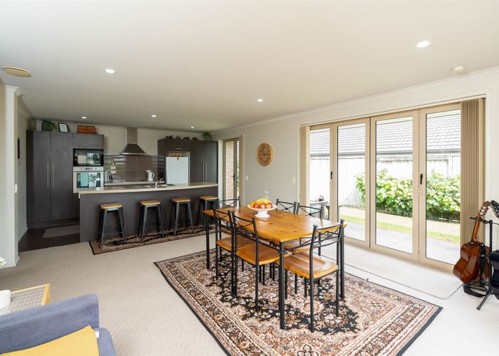  at 68 Borman Road, Huntington, Hamilton