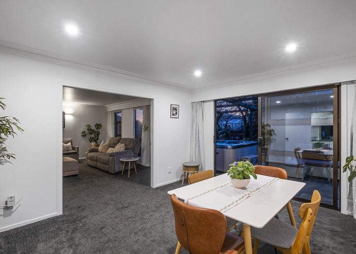  at 3 Granville Terrace, Belleknowes, Dunedin