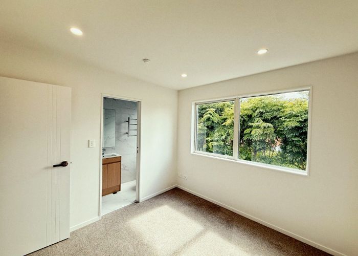  at 51  Anderson Avenue, Point England, Auckland City, Auckland