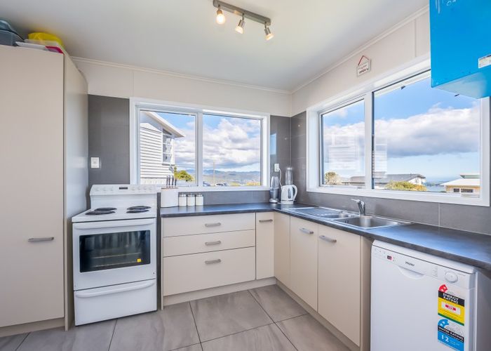  at 2/25 Mulberry Street, Maungaraki, Lower Hutt