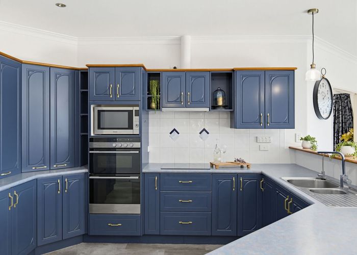  at 152 Gravatt Road, Papamoa Beach, Tauranga, Bay Of Plenty