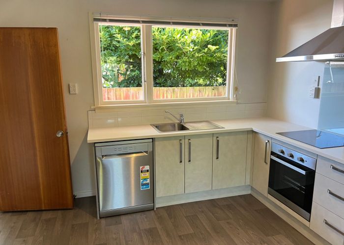  at 2/31 Rosedale Place, Avonhead, Christchurch