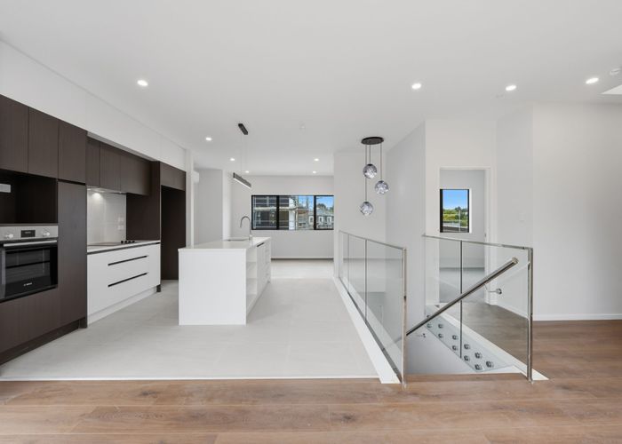  at 4/20 Melia Place, Stanmore Bay, Rodney, Auckland
