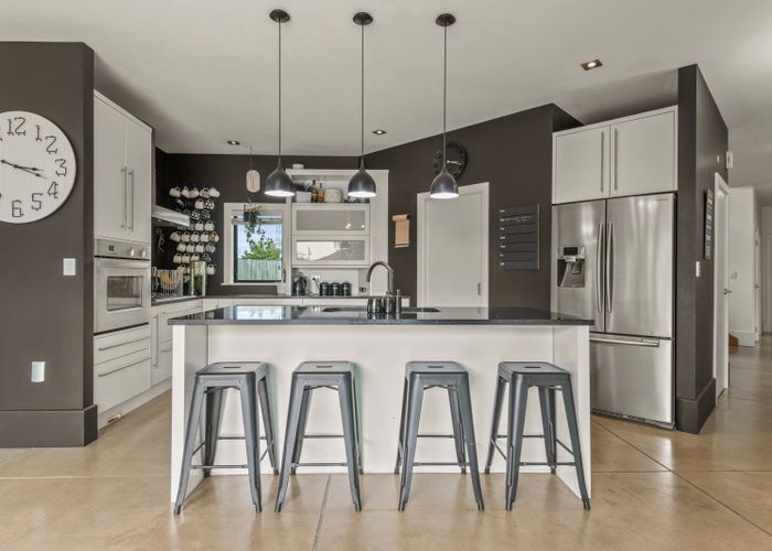  at 6 Banksia Grove, Milson, Palmerston North, Manawatu / Whanganui