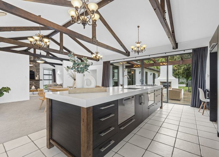  at 186E Heta Road, Highlands Park, New Plymouth, Taranaki