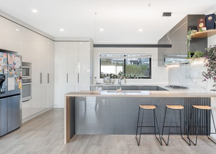  at 11 Whawhaki Road, Beachlands, Manukau City, Auckland