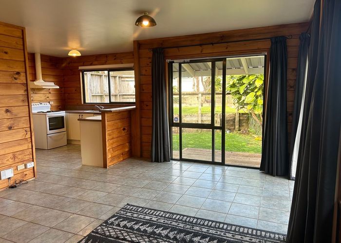  at 14A Yeoman Place, Howick, Manukau City, Auckland