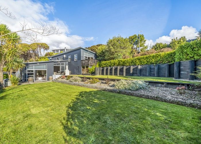  at 17 Scoresby Grove, Whitby, Porirua