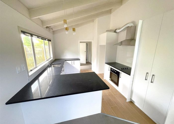  at 32B Lyttelton Avenue, Forrest Hill, Auckland