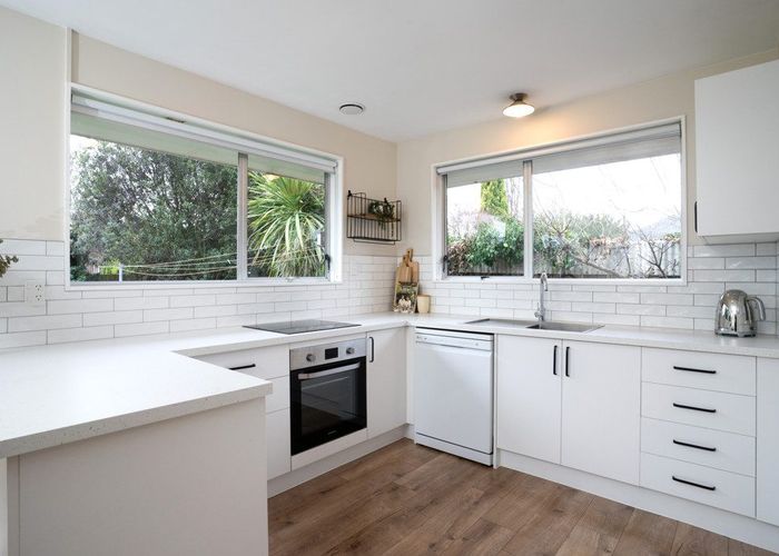  at 1/92A Saint Martins Road, Saint Martins, Christchurch