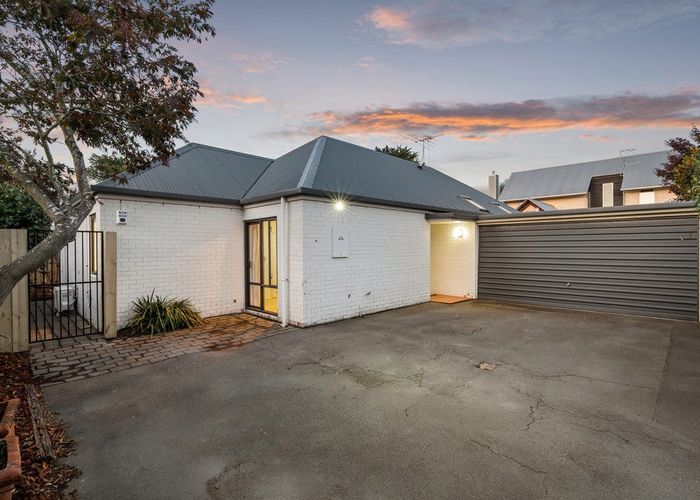  at 2/56 Kotare Street, Fendalton, Christchurch