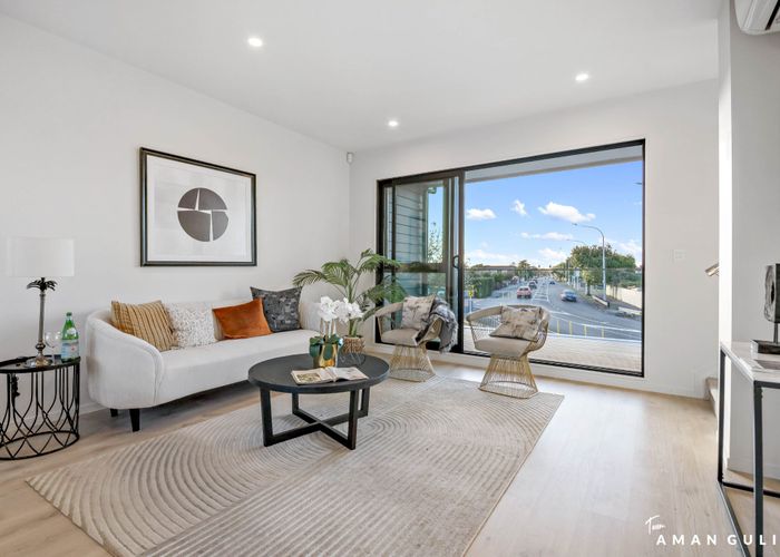  at 130 Rosebank Road, Avondale, Auckland City, Auckland