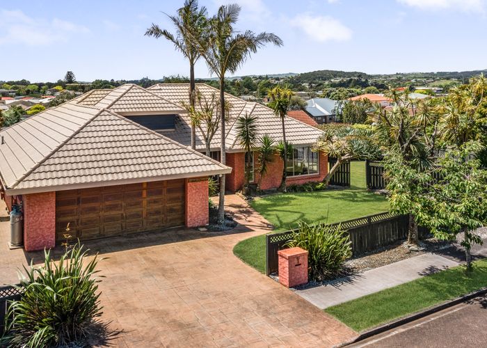 Free property data for 1 Girdhar Place, Pukekohe homes.co.nz