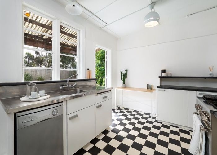  at 29 Hutcheson Street, Sydenham, Christchurch City, Canterbury