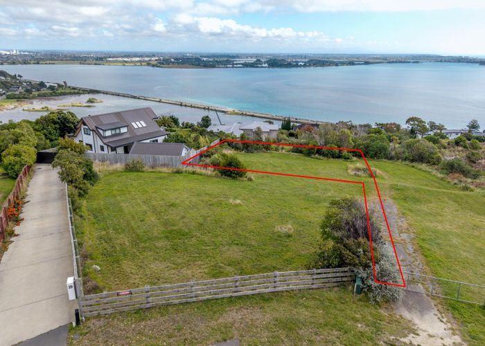  at 31 Glendevere Terrace, Redcliffs, Christchurch City, Canterbury