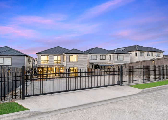 at 40 Dungloe Avenue, Flat Bush, Manukau City, Auckland