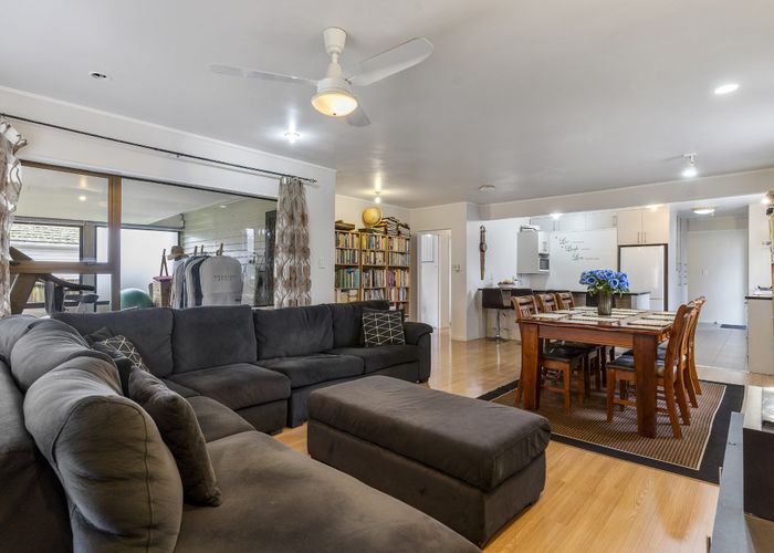  at 47 Sullivan Avenue, Mangere Bridge, Auckland