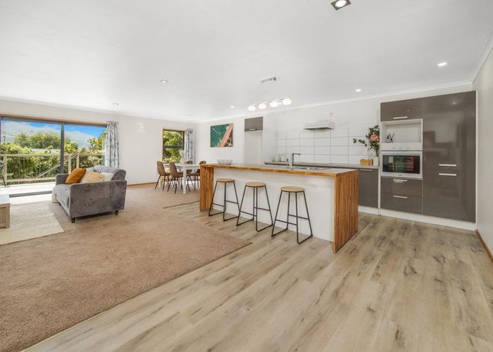  at 11 Marion Street, Macandrew Bay, Dunedin, Otago