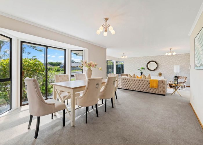  at 12 Meadowland Drive, Somerville, Manukau City, Auckland