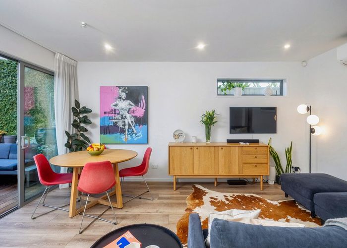  at 10 Brightwell Place, Avondale, Auckland City, Auckland