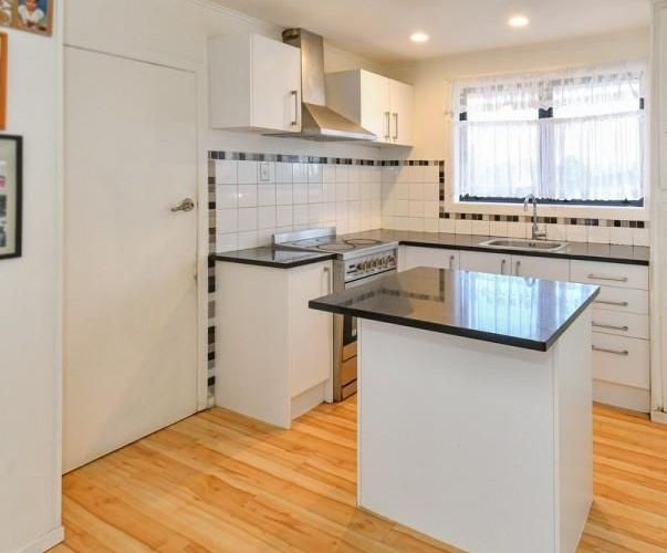 at 21 Julian Place, Otara, Manukau City, Auckland
