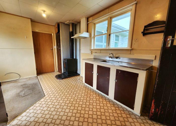  at 61 Richmond Street, Cobden, Grey, West Coast