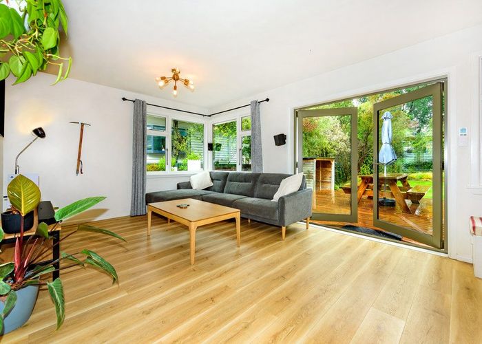  at 95a Clarendon Terrace, Woolston, Christchurch City, Canterbury