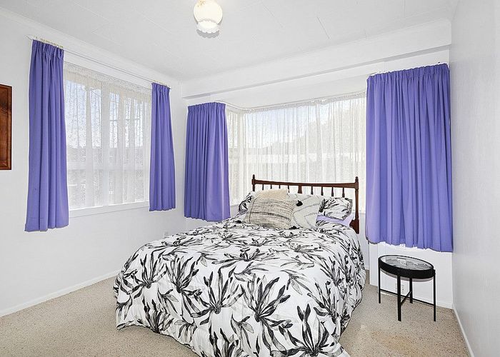  at 81 Thomas Street, Stokes Valley, Lower Hutt