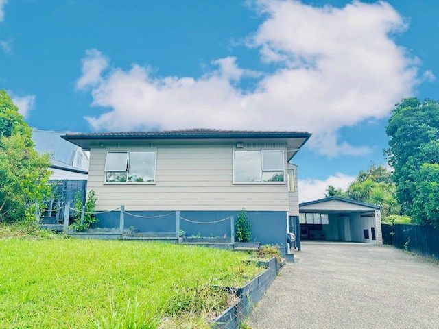  at 7 John Shaw Drive, Saint Johns, Auckland