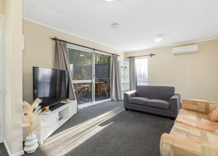  at 41 Thimble Lane, Whitby, Porirua