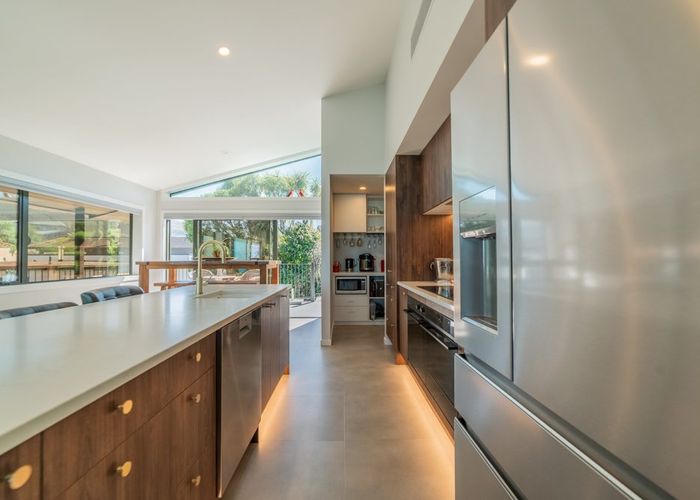  at 18 Poplar Drive, Kelvin Heights, Queenstown-Lakes, Otago